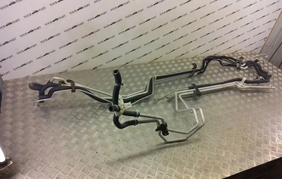 Toyota Highlander XU70 Air conditioning (A/C) pipe/hose