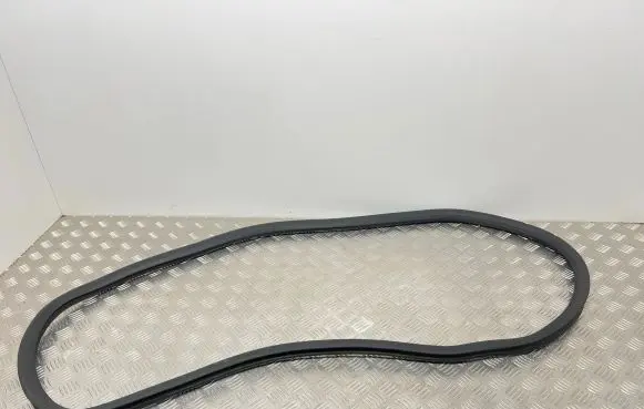 Rubber seal rear door