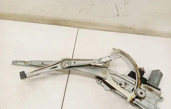 Opel Astra H Sliding door window regulator with motor 13100417