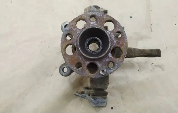 Mercedes-Benz A W169 Front wheel hub