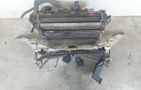 Jaguar XF X250 Radiator set 