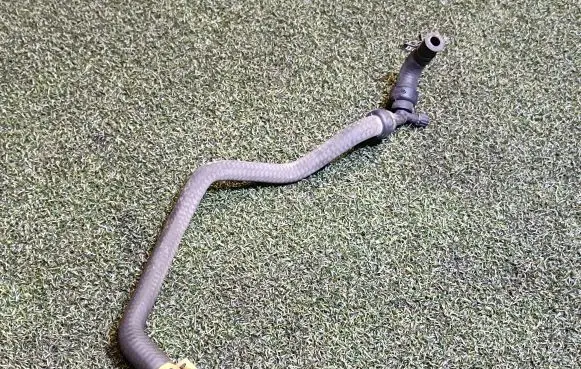 Opel Vivaro Engine coolant pipe/hose 110606508R 93453418