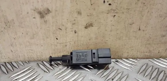 Clutch pedal sensor