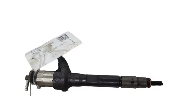 Mazda CX-7 Fuel injector R2AA13H50