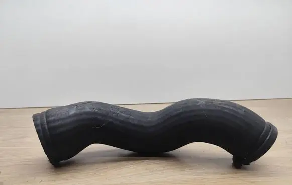 Volvo XC90 Intercooler hose/pipe 30680217