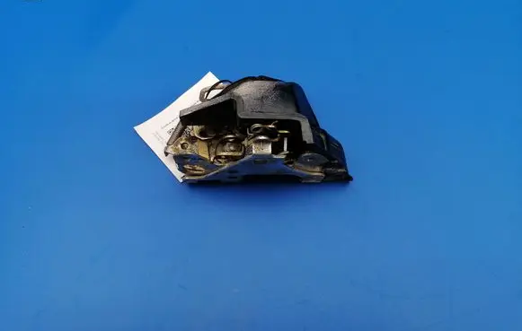 Mercedes-Benz S W126 Rear door lock 1237330208