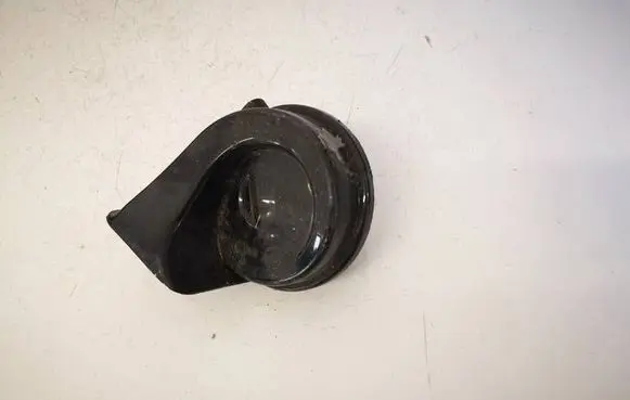Nissan Almera Tino Horn signal E970388 E9703881157
