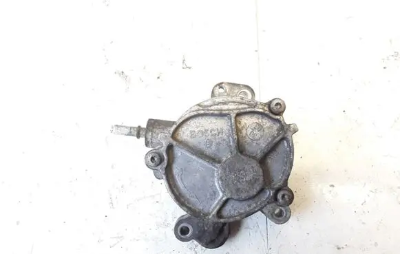 Volvo V50 Vacuum pump