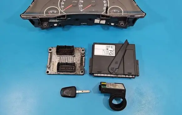 Opel Meriva A Engine control unit/module ECU 0261208255 IMPRK1602166