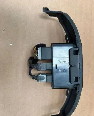Peugeot 208 II Other rear door trim element 9823213480