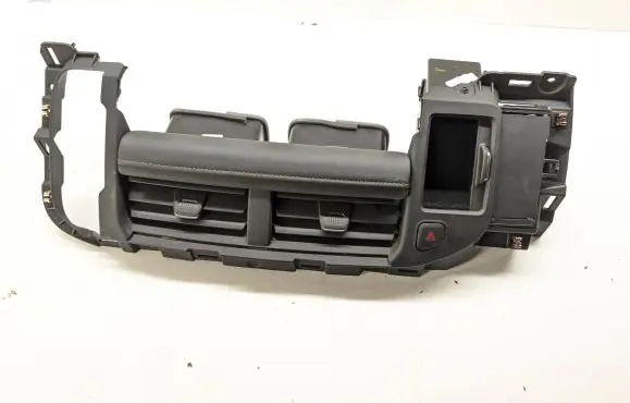 Chevrolet Tahoe Dash center air vent grill 84221817 84221816