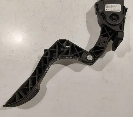 Peugeot Expert Accelerator throttle pedal 1401280680 6PV00994910
