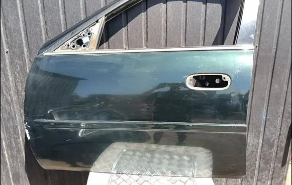 Cadillac DeVille Front door