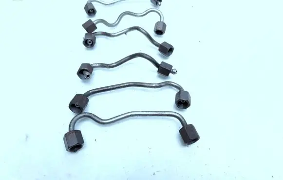 BMW 5 E60 E61 Fuel injector supply line/pipe