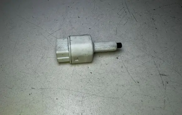 Toyota Avensis T250 Brake pedal sensor switch 2701V6D 2701