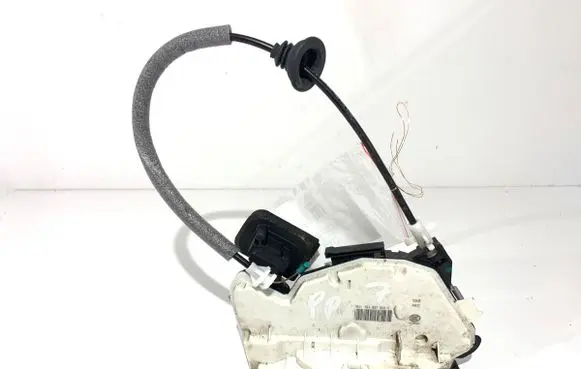Skoda Octavia Mk3 (5E) Front door lock 5E1837016C
