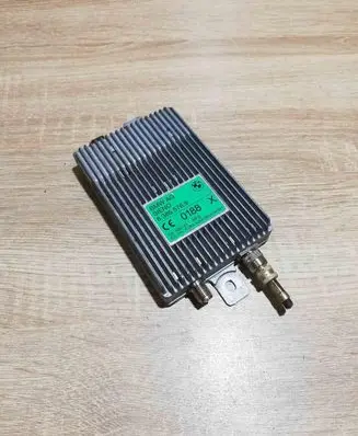 BMW 5 E39 Aerial antenna amplifier 8386576