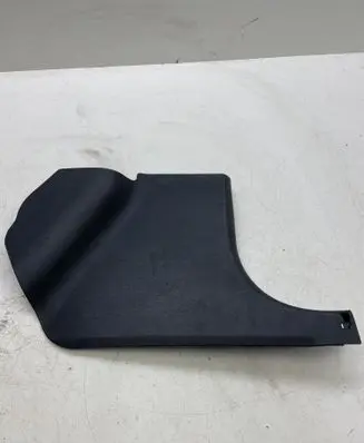 Foot area side trim
