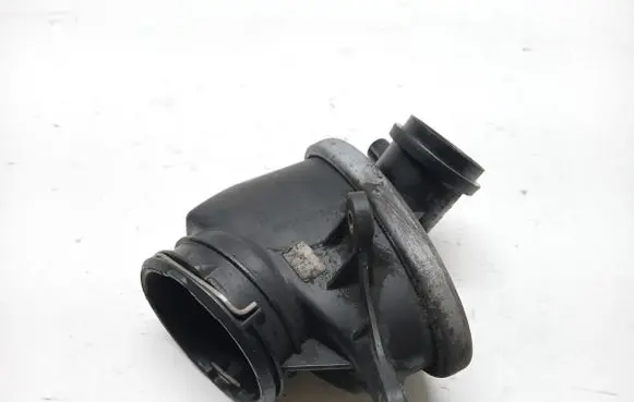 Mercedes-Benz C W204 Engine coolant pipe/hose A6460981007