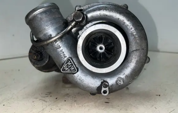 Audi A6 S6 C4 4A Turbo 046145703G 940700220