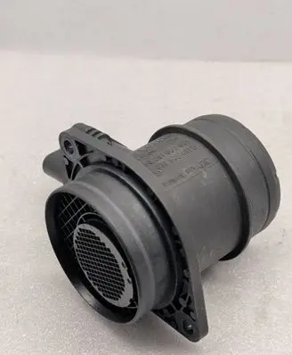 Volkswagen Caddy Mass air flow meter 0281002531 038906461B