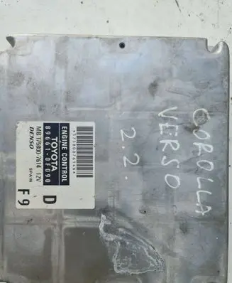 Toyota Corolla Verso AR10 Engine control unit/module 896610F090