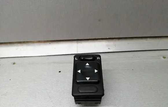 Subaru Forester SF Electric window control switch