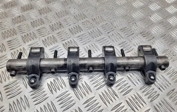 Volkswagen PASSAT B6 Camshaft 03G109527A