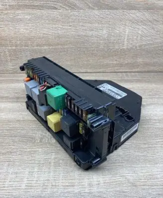 Mercedes-Benz E W212 Fuse module A2129008307