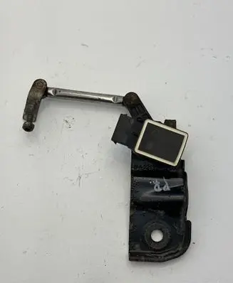 Mercedes-Benz S W221 Air suspension front height level sensor A0105427717