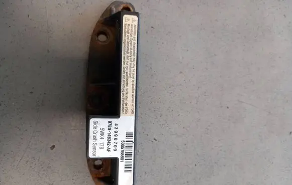 Ford Mondeo MK II Airbag deployment crash/impact sensor 97BG14B342AF 43990709 5085765691