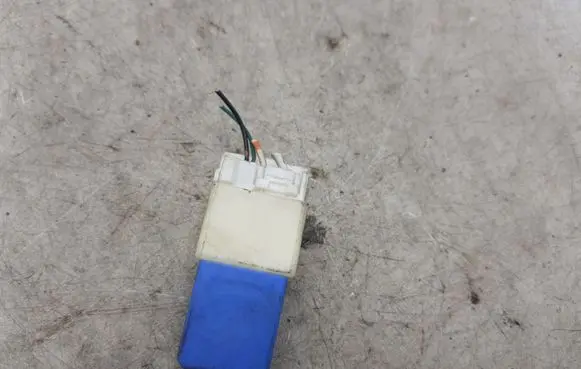 Nissan X-Trail T30 Other relay 2523079915