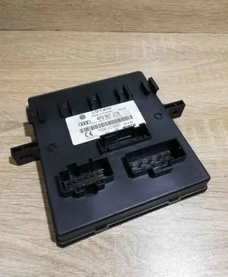 Audi Q7 4L Comfort/convenience module 4F0907279
