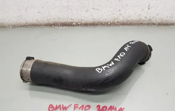 BMW 5 F10 F11 Intercooler hose/pipe 7810615