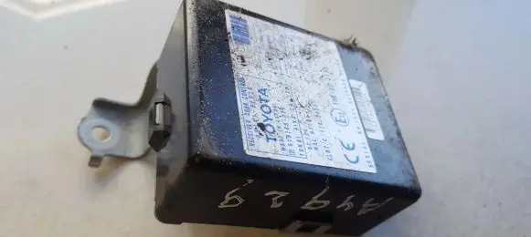 Toyota Corolla Verso AR10 Door control unit/module 897410F010 89741-0F010