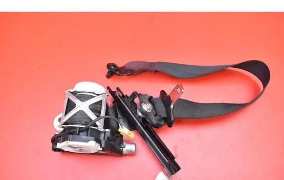 Fiat Bravo Front seatbelt 07353847530