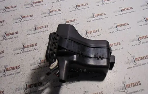 Toyota Avensis T250 Fuse box set