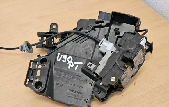 Volvo S90, V90 Rear door lock 31378614