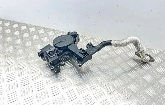 Audi A5 8T 8F Oil breather separator 06H103495AH