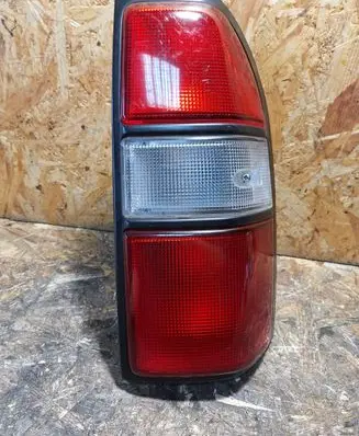 Toyota Land Cruiser (HDJ90) Rear/tail lights