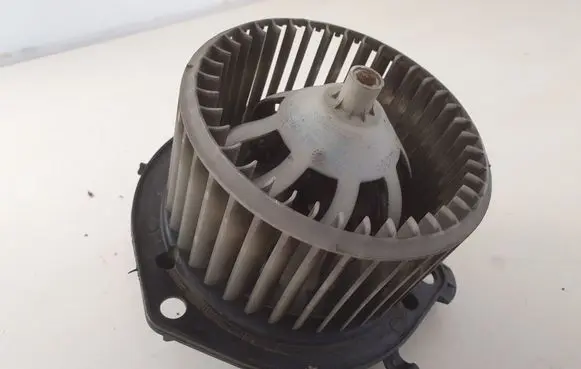 Iveco Daily 4th gen Heater fan/blower 570630200