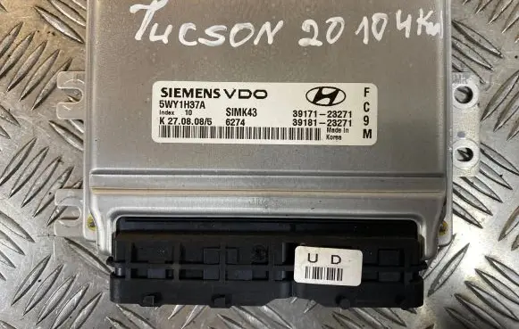 Hyundai Tucson JM Engine control unit/module 3917123271 5WY1H37A