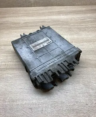 Renault Megane I Engine control unit/module ECU 7700111552 0281010077