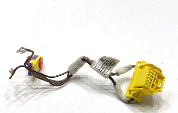 Skoda Fabia Mk3 (NJ) Airbag squib ring wiring 5F0971584