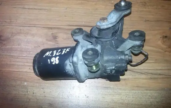 Mazda 323 F Wiper motor