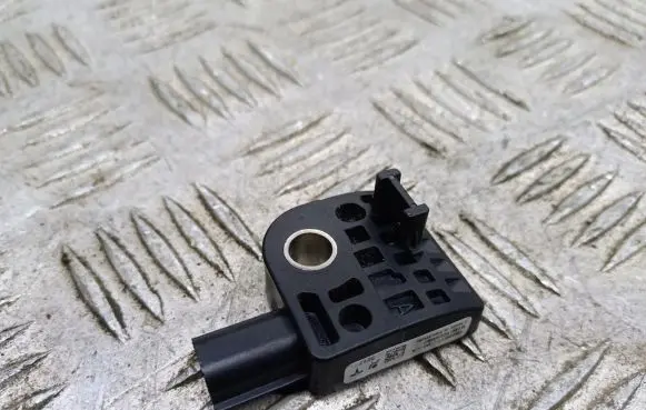 Tesla Model S Bonnet Pedestrian Airbag Actuator 