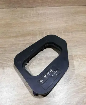 BMW 5 E39 Gear shifter surround trim plastic 8256275