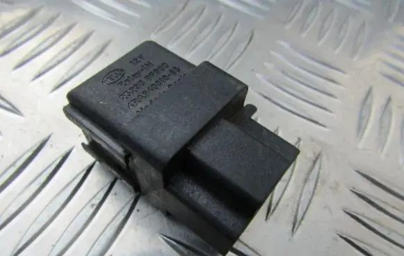 Nissan Primera Other relay 252309F900 4RA940010-65