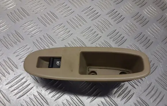 Alfa Romeo 159 Quarter vent window switch 156077485