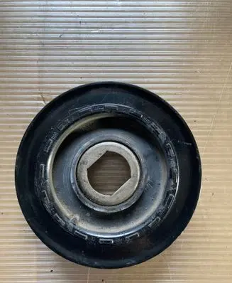 Nissan Qashqai Crankshaft pulley 8200767762 123032762R 1230300Q1D
